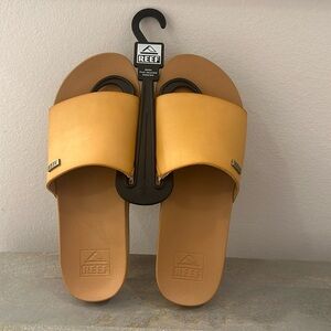 Reef Cushion Scout Slide Sandal in Camel color.  Size 7